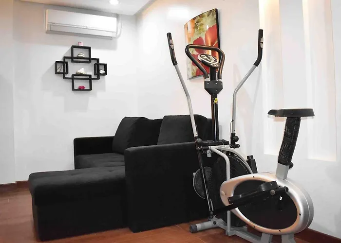 Aparthotel Spacious 1br 44sqm Studio Unit In Apple One Equicom Tower Near Ayala Mall *